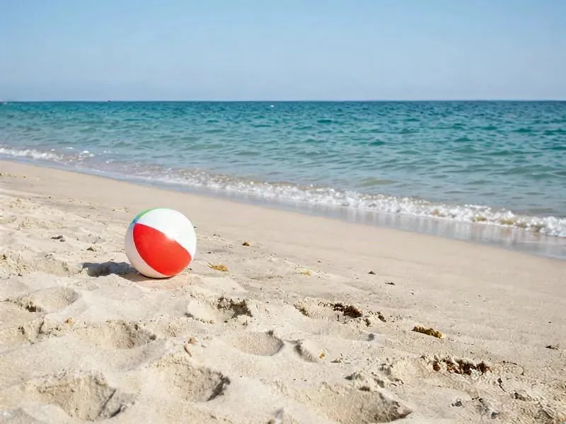 Orangefarbener Kamera-Datumsstempel aus einem Strandfoto entfernt